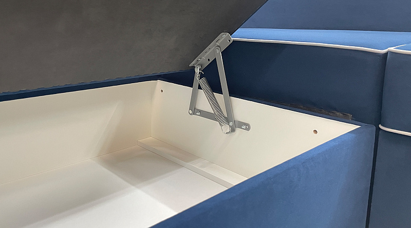 Угловой диван с полкой в углу Кируна, рис.11